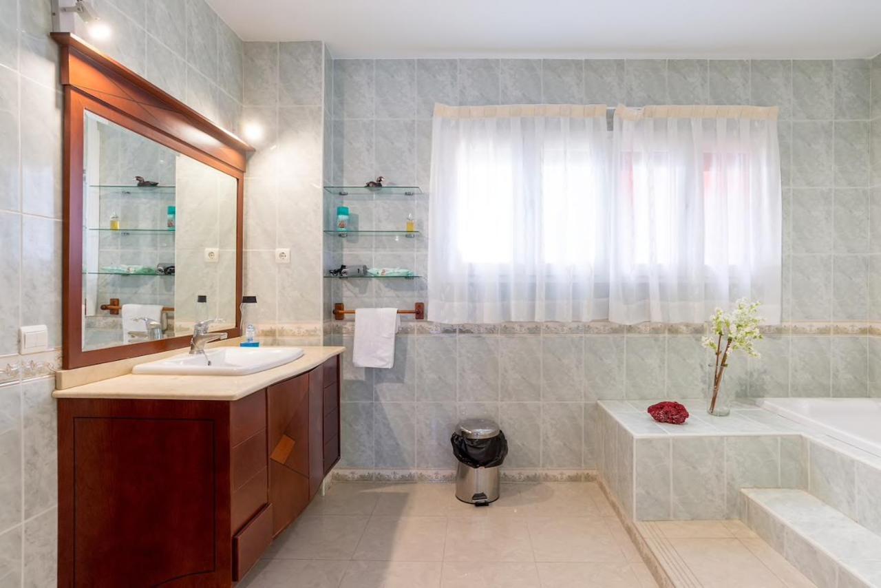 Livemalaga Terrace & Beach Grand House Ngoại thất bức ảnh